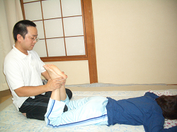 O脚に対する膝の開け閉め2